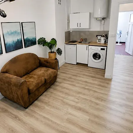 Apartmán Gregbnb - Climatise - T2 35m2 - Balcon - δδδ *